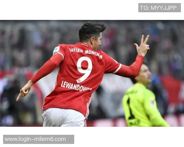 莱万回归老东家首战遭拜仁球迷嘘声四起令人心寒的背叛感受 莱万回归老东家首战遭拜仁球迷嘘声四起令人心寒的背叛感受